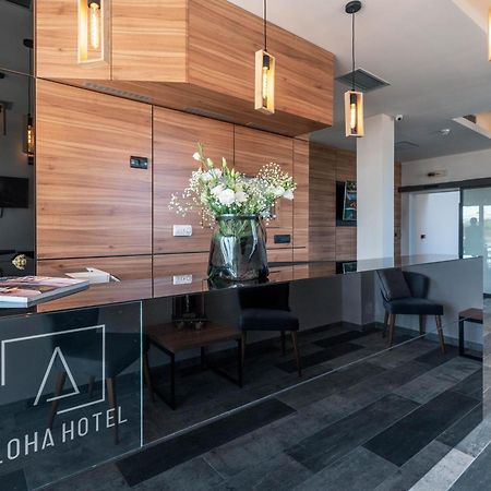 Ni Hotel Aloha מראה חיצוני תמונה