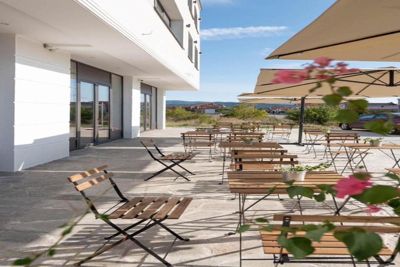 Ni Hotel Aloha מראה חיצוני תמונה