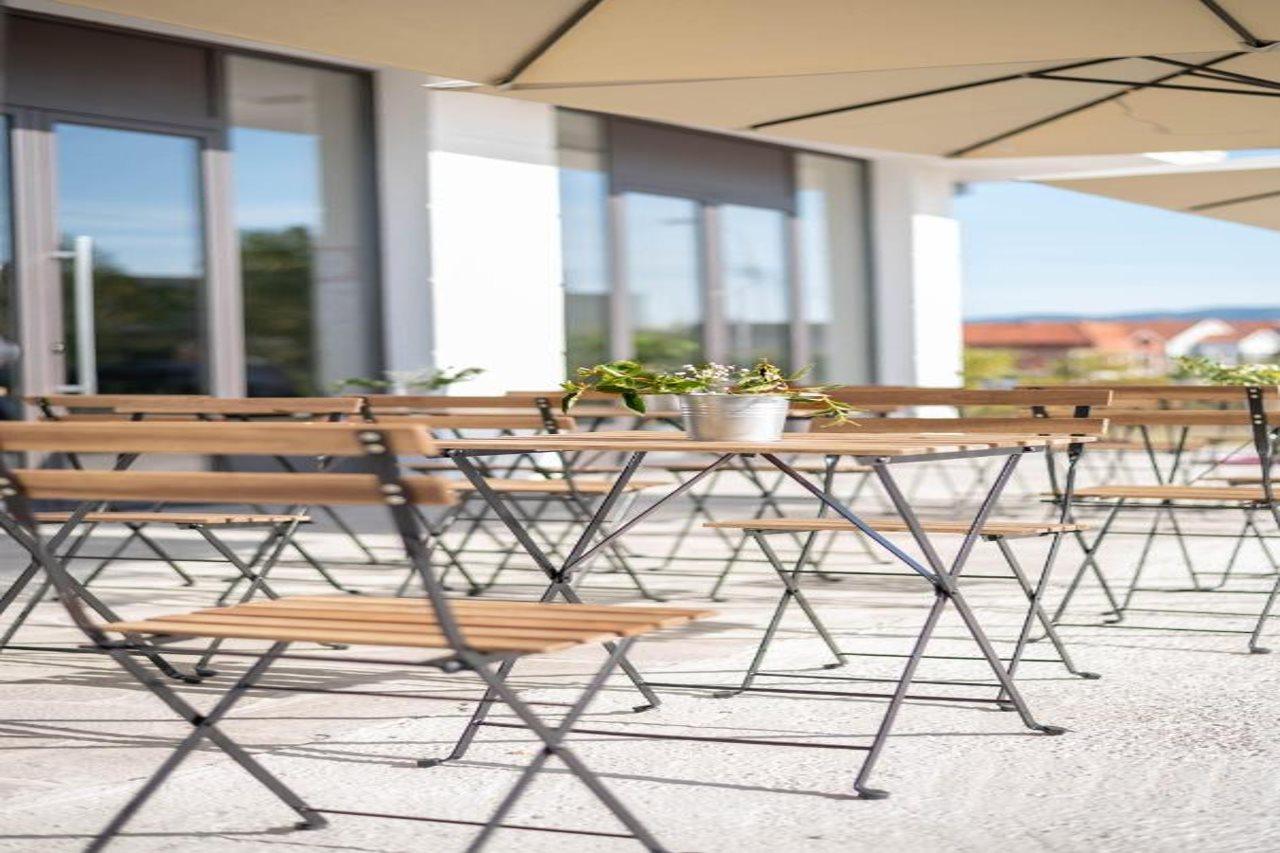 Ni Hotel Aloha מראה חיצוני תמונה