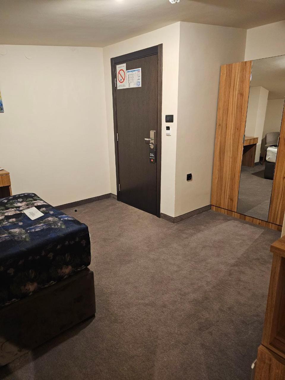 Ni Hotel Aloha חדר תמונה