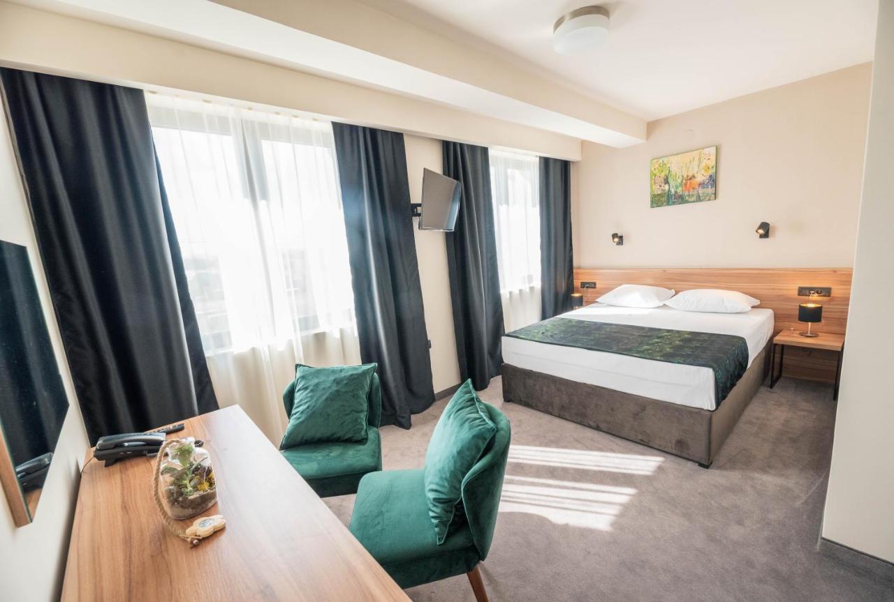Ni Hotel Aloha מראה חיצוני תמונה